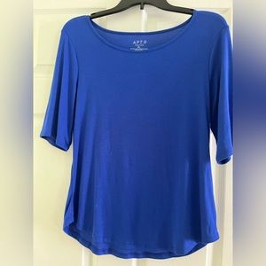 Women’s 3/4 sleeve shirt size petite large